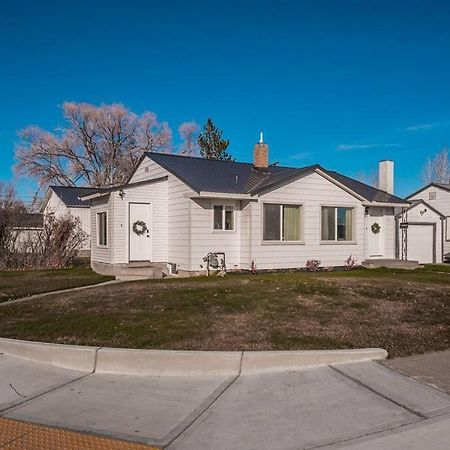 Professionally Designed Central Idaho Falls Home - 4 Bed 2 Bath Exterior foto