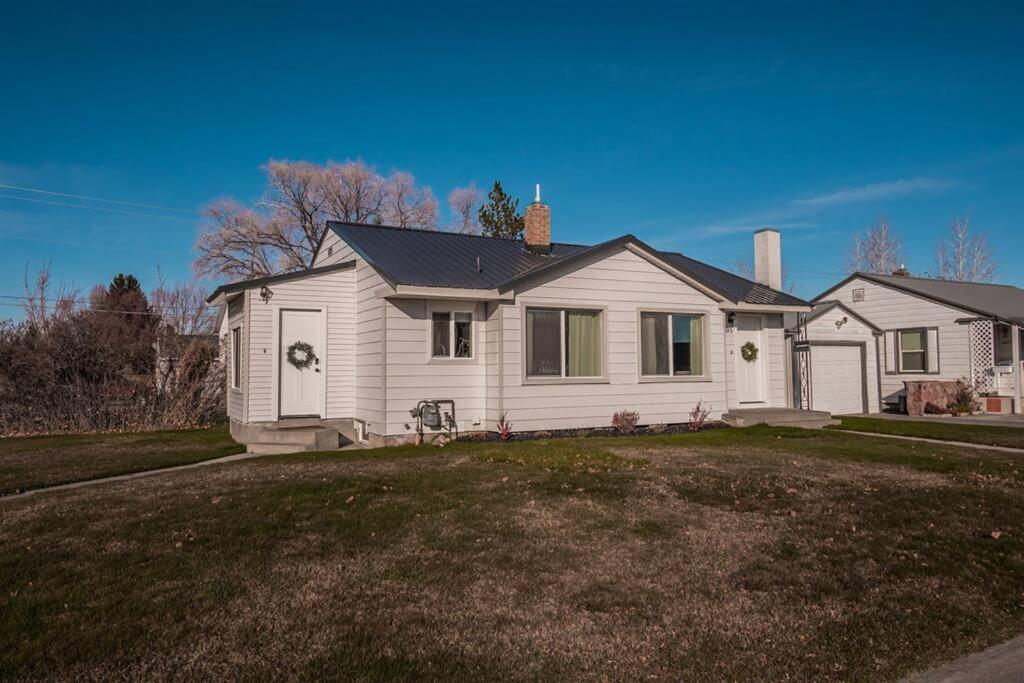 Professionally Designed Central Idaho Falls Home - 4 Bed 2 Bath Exterior foto